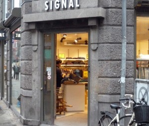 Signal-468x397
